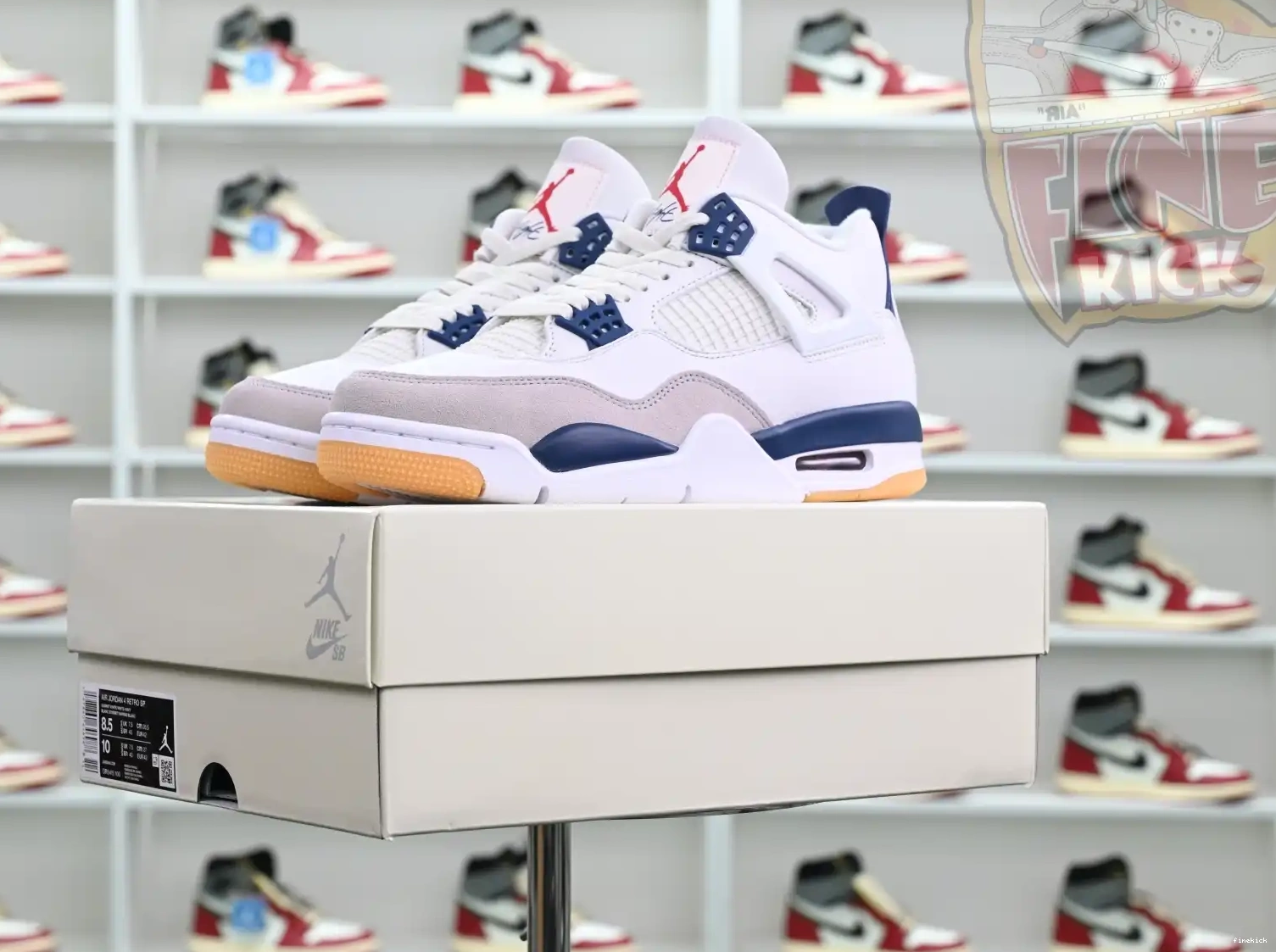 Jordan Air Jordan SB “NAVY” 4 0402